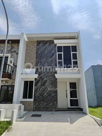 For Sale: East Surabaya House in Pakuwon City Zimbali Costa
