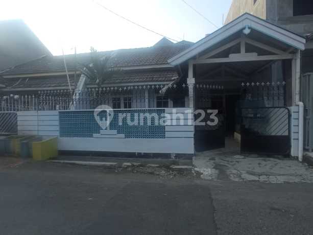 Dijual Rumah Bagus SHM di Taman Intan Nginden, Surabaya
