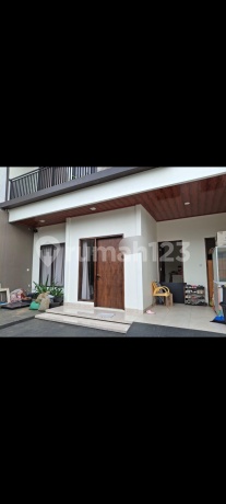 Dijual Rumah Minimalis Brand New di Taman Mahkota Dijual Rumah Minimalis Brand New di Taman Mahkota