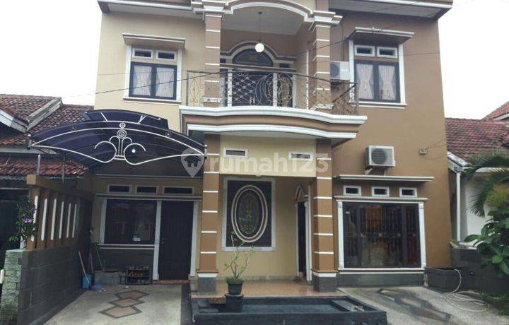 Rumah dua lantai dijalan P. Antasari Perum. Bukit Kencana  Bandarlampung