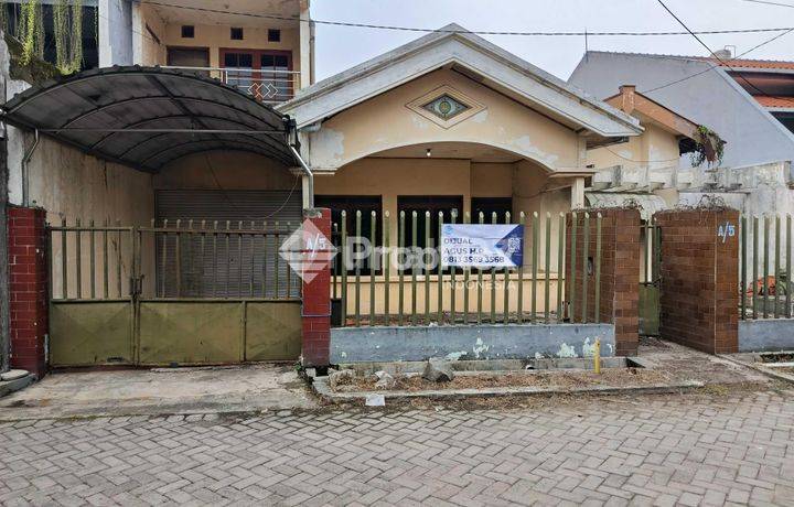 Rumah hitung tanah di Perumahan Pepelegi Indah Waru