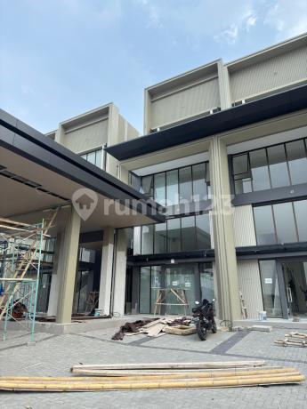 Disewakan Ruko Hampton Avenue Gading Serpong 3 LT Hadap Jalan Besar