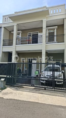 Dijual Rumah bisa untuk Kos2an dengan 8 Kamar di Taman Pulo Indah Raya.
