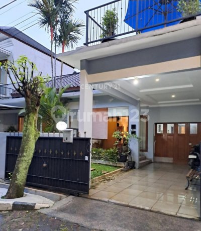 Rumah 2 Lantai Ada Halaman Belakang di Villa Pejaten Mas 8871