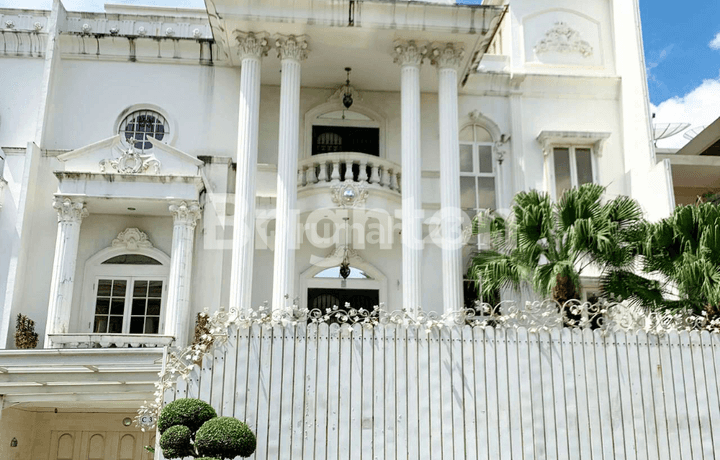 The Palace Residence Super Mewah