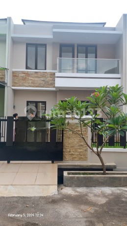 Rumah 2 Lantai HGB Siap Huni di The Green View, Bekasi Rumah 2 Lantai HGB Siap Huni di The Green View, Bekasi