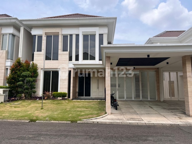 Rumah Minimalis Modern Pakuwon Indah Selangkag Menuju Pakuwon Mall
