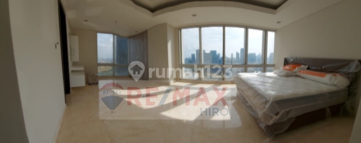 Apartement Groove Masterpiece kuningan 3 BR Semi Furnished Bagus