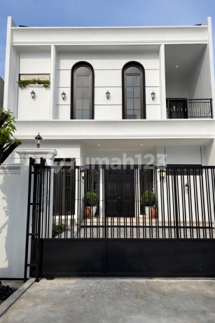 Brand New Home BSD City Dekat Sekolah Ursula dan Pintu Toll
