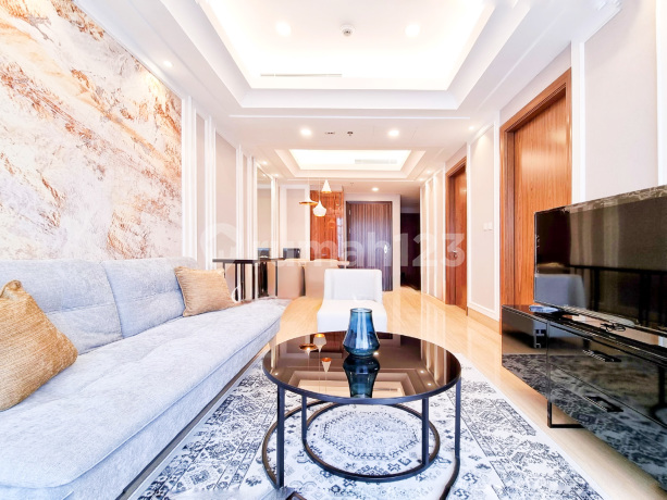 South Hills Low Floor Coldwell Banker