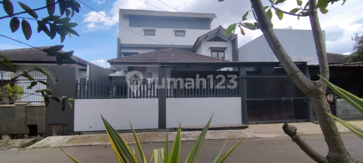 Rumah Asri Terawat di Komplek Dian Permai Caringin Bandung Rumah Asri Terawat di Komplek Dian Permai Caringin Bandung