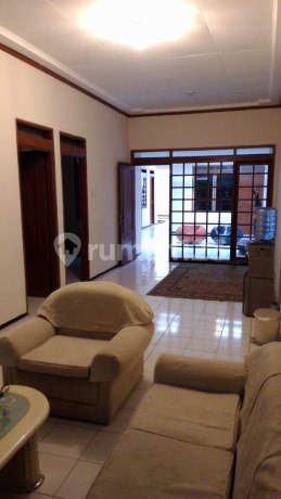 Rumah Hitung Tanah Siap Huni di Komplek Kembar Regol