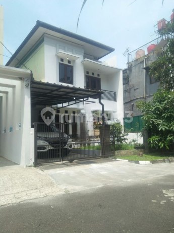 Rumah Bagus Murah di Komplek Buah Batu Regency Bandung Rumah Bagus Murah di Komplek Buah Batu Regency Bandung