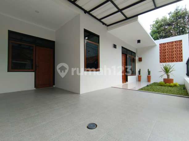 Rumah Bagus Satu Lantai. SHM. Lokasi Strategis Bandung