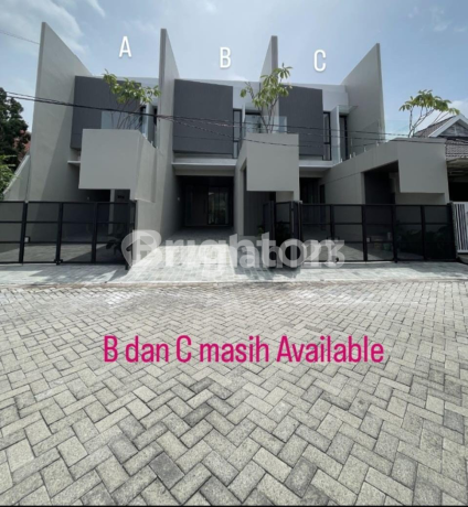 Manyar Tompotika tengah kota sby baru gress 2lt one gate sistem