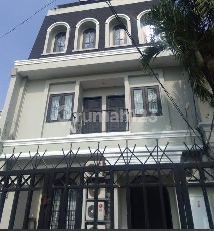 .... Harga Termurah.... Dijual Rumah 3 Lantai Di Jl. Yado 5 Blok E/7b, Radio Dalam, Jakarta Selatan Via Lelang Negara Secara Cash