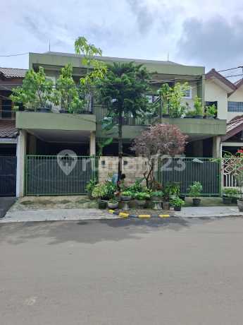 Rumah Kosan 2 Lantai SHM Siap Huni di Pisok Bintaro Jaya Hw17304