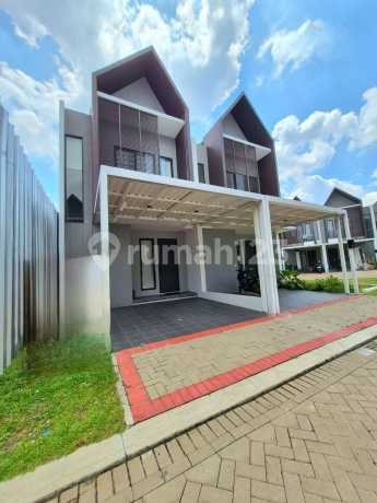 Rumah 2 Lantai SHM Siap Huni di Melia Hyra Graha Raya Bintaro Jaya Rumah 2 Lantai SHM Siap Huni di Melia Hyra Graha Raya Bintaro Jaya