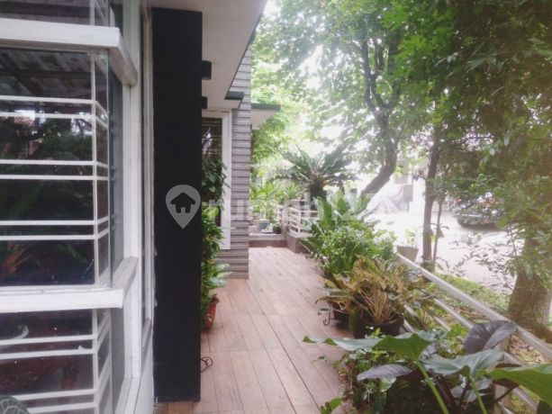 Rumah Hook Sangat Asri Di Puri Town House Bintaro Sektor 9