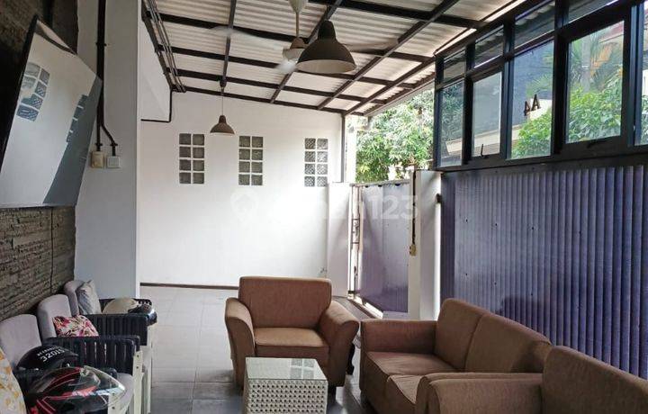Di Jual Rumah Dua Lantai Di Komlek Antapani Residence 