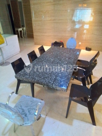 Dijual Cepat Apartemen Mewah Someset Permata Hijau, Siap Huni.