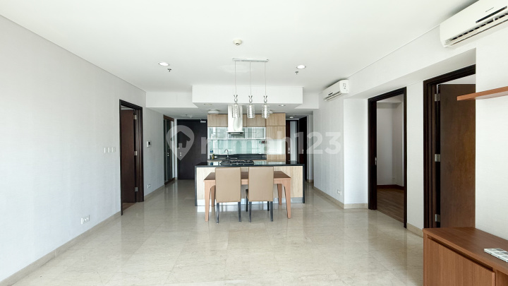 Furnished 3 bedrooms setiabudi skygarden apartment for rent