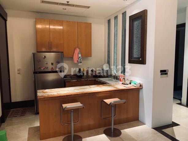 Furnished 3 bedrooms pearl garden apartment gatot subroto for sale 
