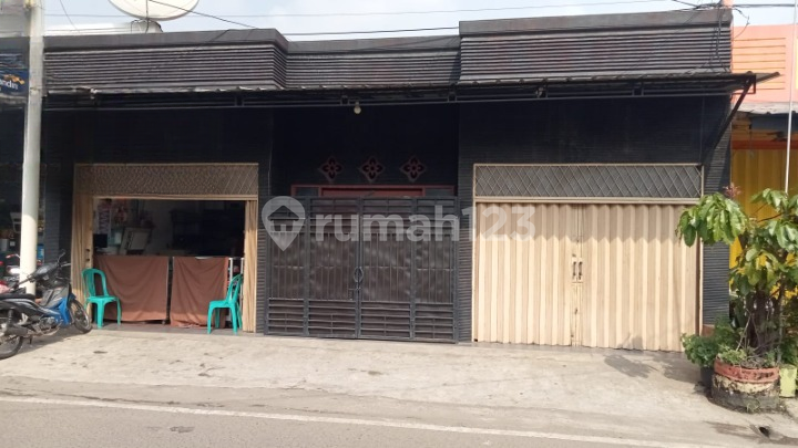 DIJUAL RUMAH PINGGIR JALAN PERUMNAS TANGERANG