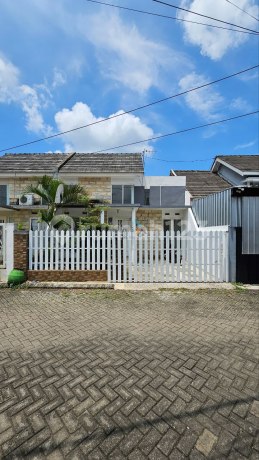 Rumah Minimalis Siap Huni di Perumahan Green Pakis Regency, Asrikaton, Malang