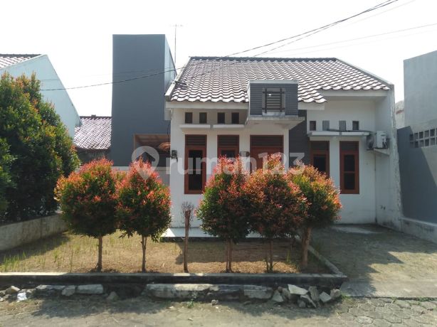 Rumah Siap Huni Dibantu KPR 15 Menit ke Rumah Sakit Permata Cibubur J26756