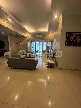 Rumah modern 2 lantai di Bintaro Jaya Sektor 1 Rumah modern 2 lantai di Bintaro Jaya Sektor 1