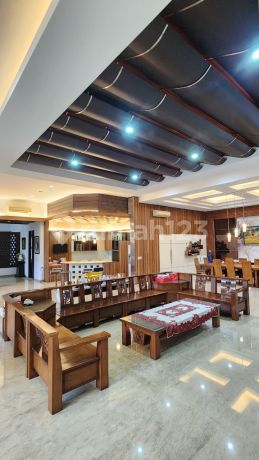 Runah Mewah di Pantai Indah Kapuk dengan Kolam Renang