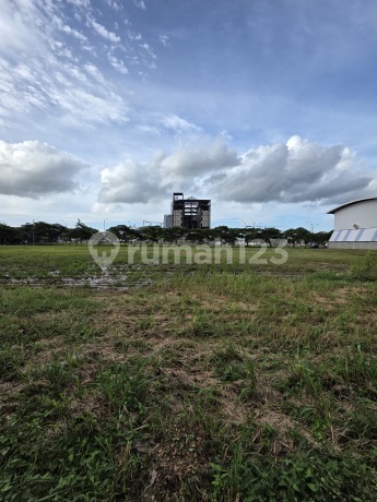 Kavling Komersil di Pantai Indah Kapuk Row Jalan Lebar