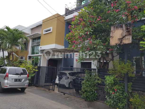 Dijual Rumah 3 Lantai di Perum Larangan Mega Asri, Sidoarjo