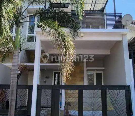 Dijual Rumah Bagus Furnished 2 Lantai di Graha Mulia, Malang