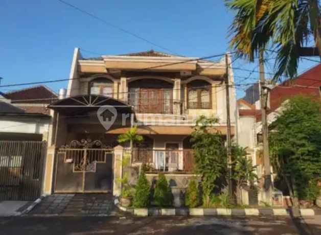 Dijual Rumah 2 Lantai Furnished di Sutorejo Prima Indah, Surabaya
