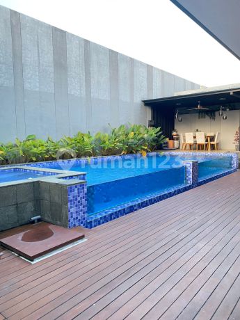 Langkah! Rumah 545M2 dengan Kolam Renang Nava Park Bsd Tangerang Langkah! Rumah 545M2 dengan Kolam Renang Nava Park Bsd Tangerang