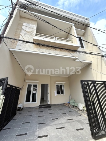 Rumah Baru Carport 2 Mobil Bebas Banjir Row Jalan 1 Mobil Tanjung Duren Jakarta Barat Rumah Baru Carport 2 Mobil Bebas Banjir Row Jalan 1 Mobil Tanjung Duren Jakarta Barat
