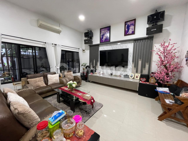 Rumah Siap Huni + Siap Huni di Jelambar Jakarta Barat Rumah Siap Huni + Siap Huni di Jelambar Jakarta Barat