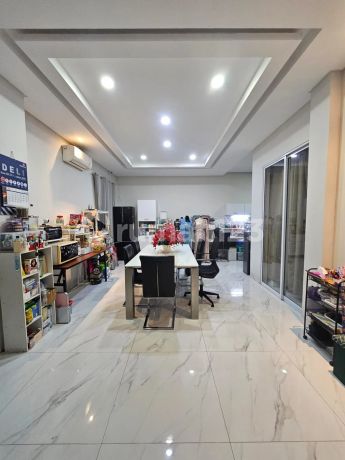 Rumah Green Lake 2 Lantai Cluster American Latin Cipondoh Tangerang