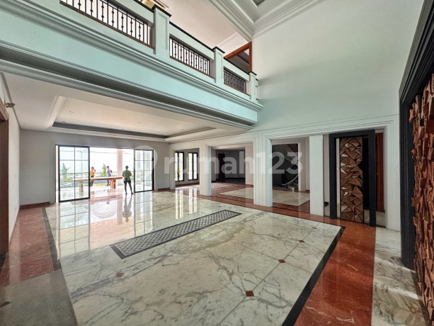 Rumah Mewah 1.050 M2 Pondok Indah Jakarta Selatan