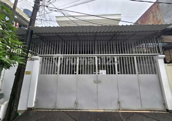 Ready-to-Occupy House 6X16 Strategic Taman Permata Indah North Jakarta