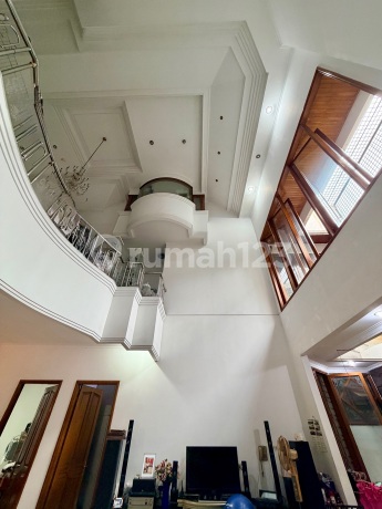 Prestigious 329M2 House Sunrise Garden West Jakarta