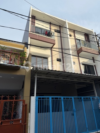 Jarang Ada! Hanya 1 Unit Rumah Baru 5x15 Bebas Banjir Strategis Tomang Jakarta Barat Jarang Ada! Hanya 1 Unit Rumah Baru 5x15 Bebas Banjir Strategis Tomang Jakarta Barat