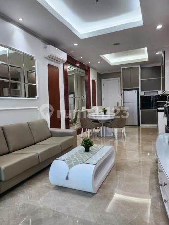 disewakan unit furnished siap huni 2 BR Residence 8