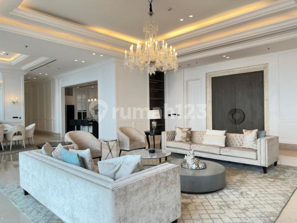 Disewakan Unit Luxury Daerah Strategis Private Lift 4Br Raffles Residence Disewakan Unit Luxury Daerah Strategis Private Lift 4Br Raffles Residence