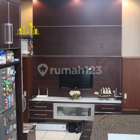 For Quick Sale: Mediterranean Aston Marina Ancol Apartment – 2 BR, 45 M2 Area, Move-In Ready, Fully Furnished, North Jakarta