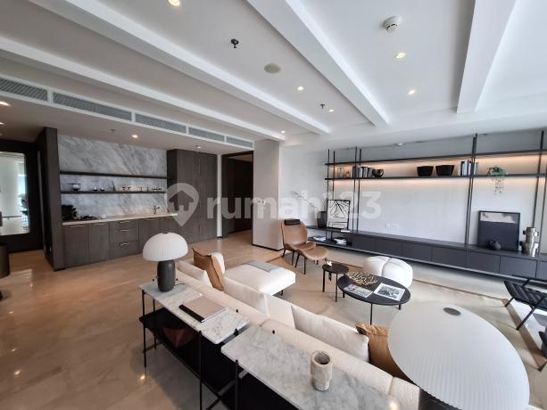For Quick Sale: Verde Apartment, 5 Bedrooms, 460m2 Area, Good Condition, Kuningan, South Jakarta