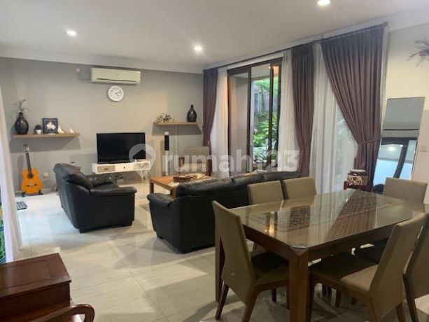 Rumah Mewah di Hyarta Residence dengan Harga Terbaik Rumah Mewah di Hyarta Residence dengan Harga Terbaik