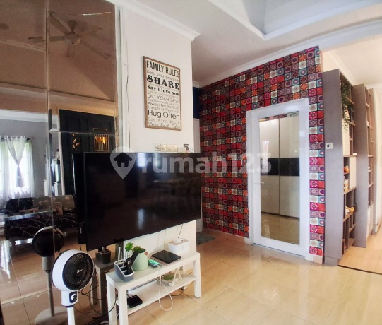 Dijual Cepat! Rumah Hook Luas & Nyaman di Taman Nirwana Bekasi Timur Dijual Cepat! Rumah Hook Luas & Nyaman di Taman Nirwana Bekasi Timur